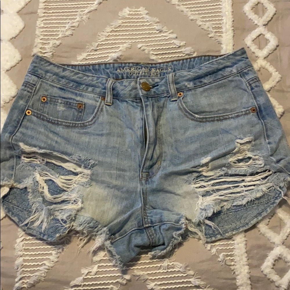 Distressed American Eagle High-Rise Festival Short